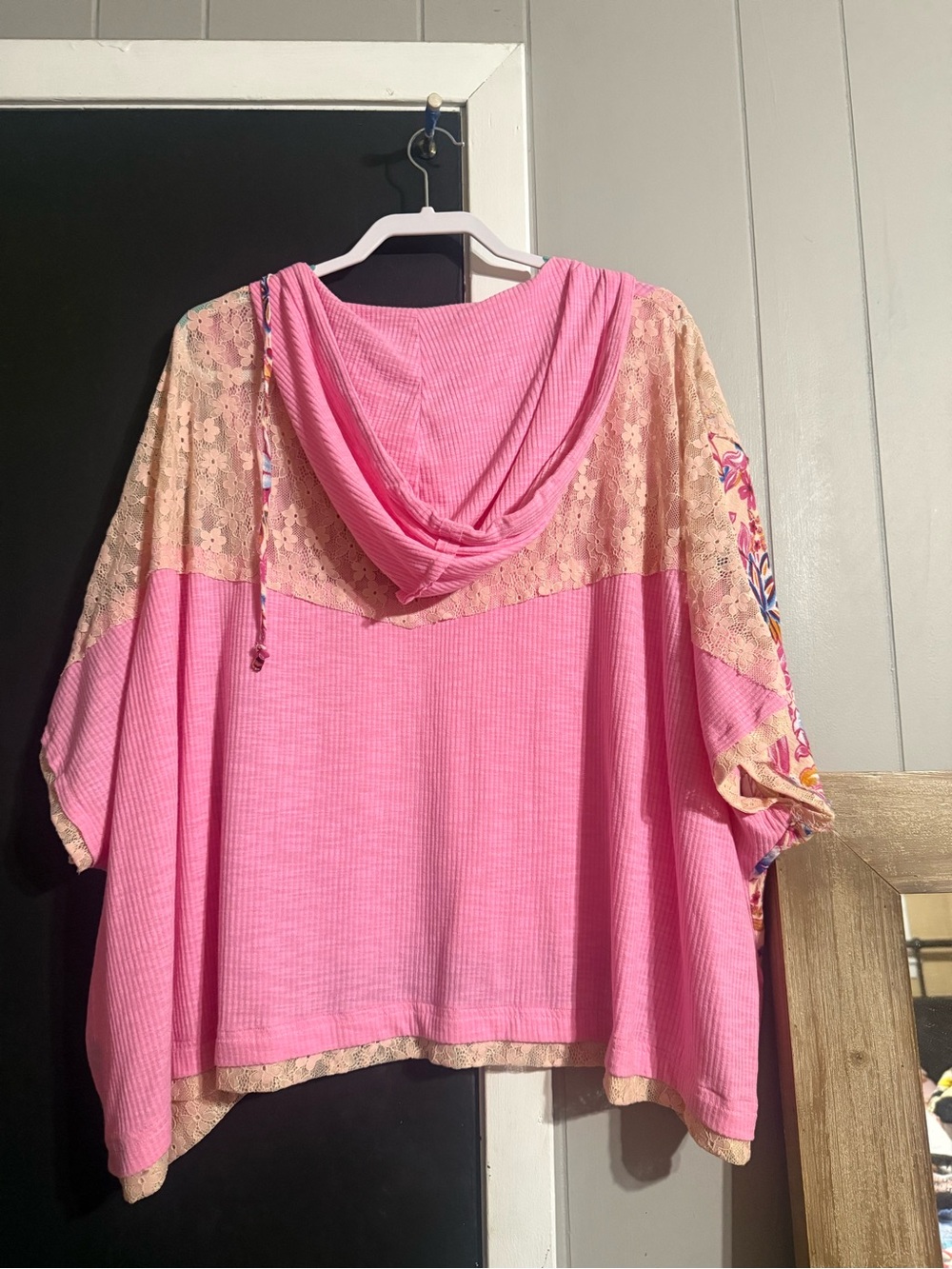 POL Pink Lace Floral Peace Sign Hooded Top - Picture 2 of 4